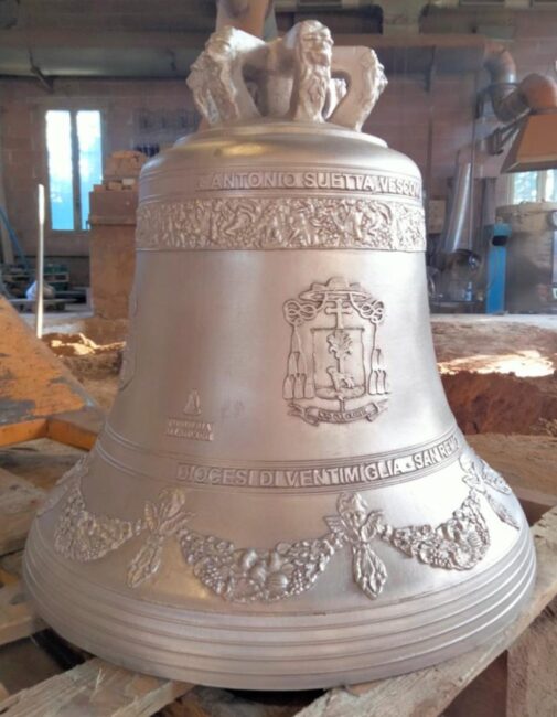 « Cloche pour les enfants non nés » de Vintimille