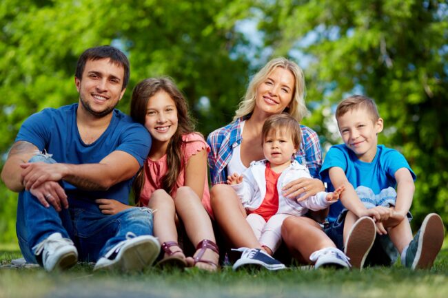 Une famille retrouve la paix après la demande de pardon des parents pour leur avortement
