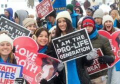 La Marche pour la vie annuelle à Washington. Panneau "I am the Pro-Life generation"
