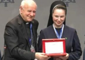 Mgr Paglia et Sœur Giustina
